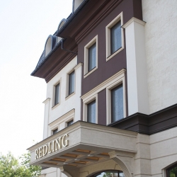 Дача Ковалевского Redling Hotel 2019